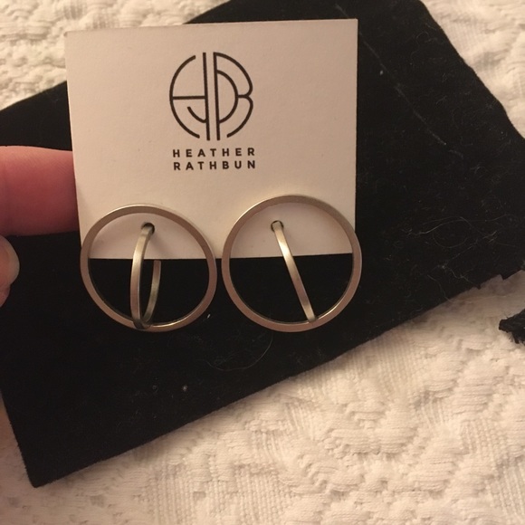 Heather Rathbun Earrings - Picture 4 of 4